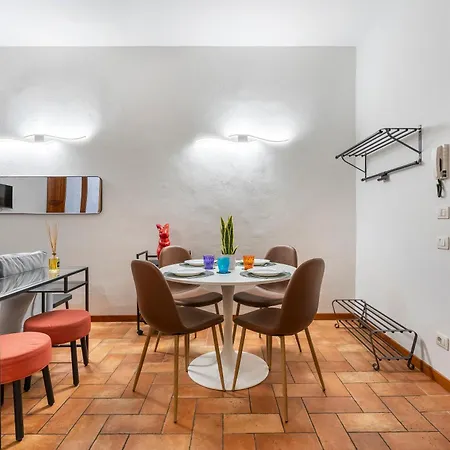 Vigna Nuova First Floor Apartment