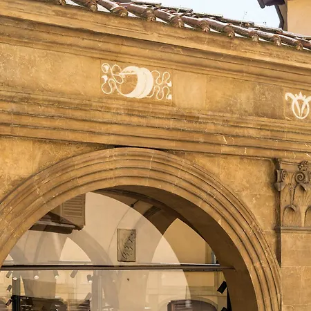 Vigna Nuova First Floor Apartment Florence